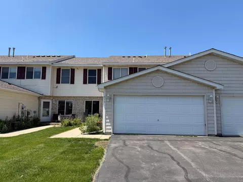 913 Serenity Cir, Young America, MN 55397