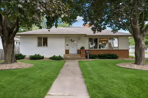 202 Ash St W, South Saint Paul, MN 55075