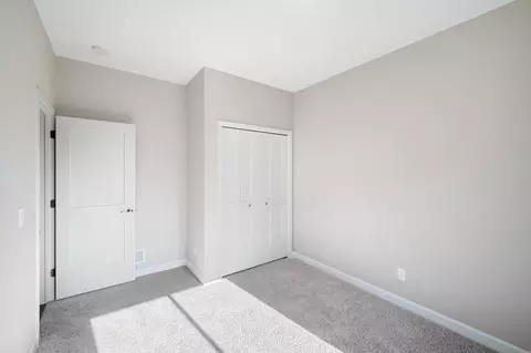 Bedroom - 1014 E Meadowsweet Dr, River Falls, WI 54022 photo 4 of 4