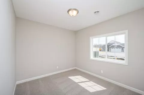 Bedroom - 1014 E Meadowsweet Dr, River Falls, WI 54022 photo 2 of 4