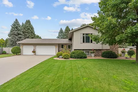 Exterior - 4760 Larson Rd, Shoreview, MN 55126 photo 1 of 14