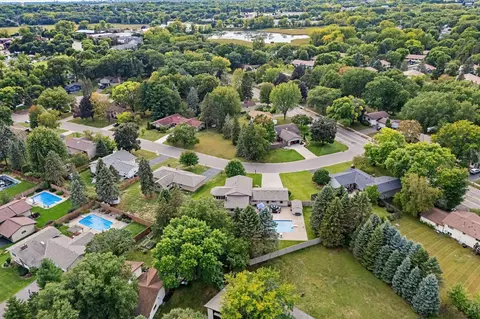 View/Area - 4760 Larson Rd, Shoreview, MN 55126 photo 10 of 11