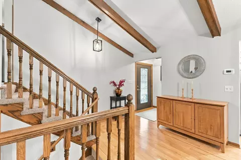 Entry Way - 4760 Larson Rd, Shoreview, MN 55126 photo 3 of 5