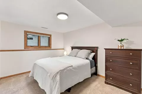 Bedroom - 4760 Larson Rd, Shoreview, MN 55126 photo 5 of 6