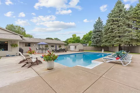 Exterior - 4760 Larson Rd, Shoreview, MN 55126 photo 10 of 14