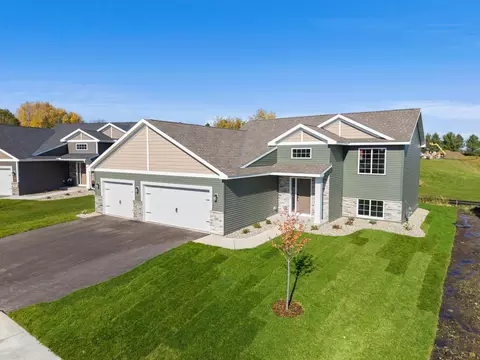 581 Sienna Dr, Watertown, MN 55388