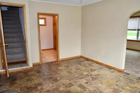 Living - 1069 Pine St, Ocheyedan, IA 51354 photo 1 of 5
