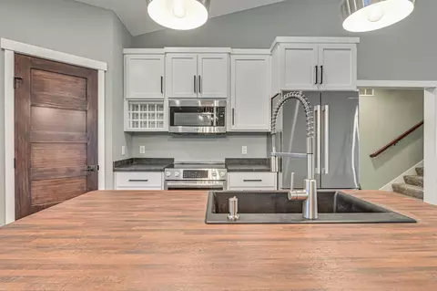 Kitchen - 12052 Olson Rd, Harris, MN 55032 photo 3 of 10