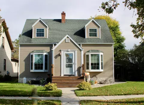 820 Horace Ave N, Thief River Falls, MN 56701