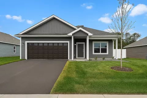 8472 Walnut St, Clear Lake, MN 55319