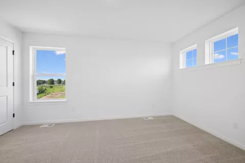 Bedroom - 1473 Philipp Way, Shakopee, MN 55379 photo 3 of 4