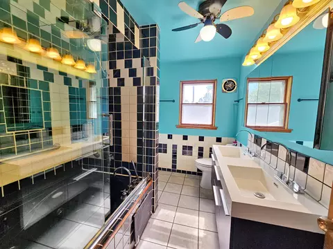 Bath - 509 12th St N, Wheaton, MN 56296 photo 4 of 5