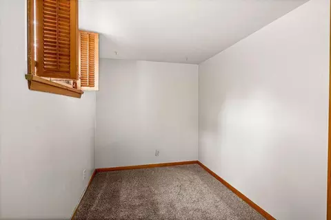 Bedroom - 4016 Allendale Ave, Duluth, MN 55803 photo 4 of 4