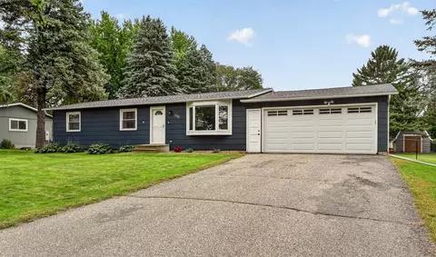 398 32nd St NE, Rochester, MN 55906