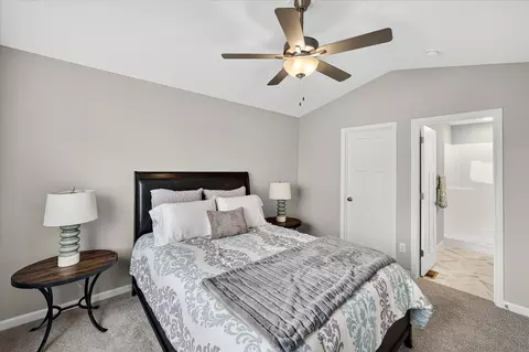 Bedroom - 1052 E Meadowsweet Dr, River Falls, WI 54022 photo 4 of 8