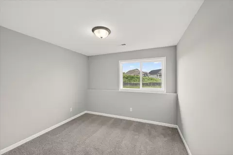 Bedroom - 1052 E Meadowsweet Dr, River Falls, WI 54022 photo 5 of 8