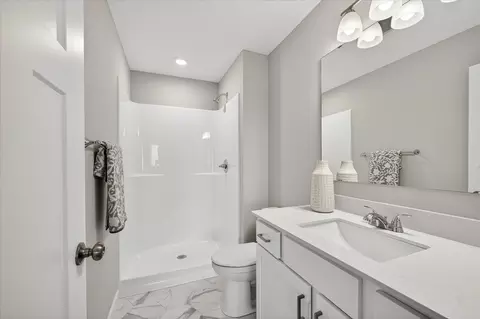 Bath - 1052 E Meadowsweet Dr, River Falls, WI 54022 photo 2 of 3