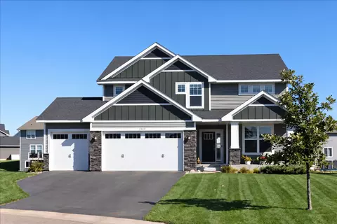 2105 Itasca Cir, Lino Lakes, MN 55038
