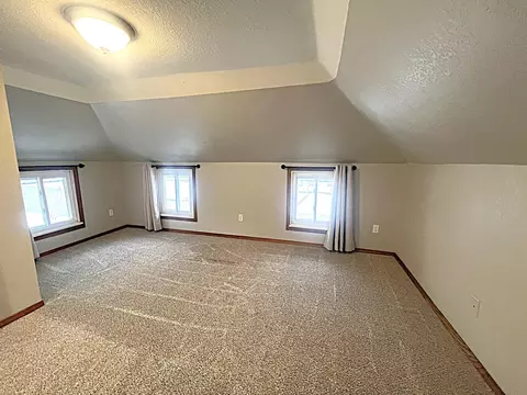Bedroom - 130 6th St SW, Plainview, MN 55964 photo 4 of 5