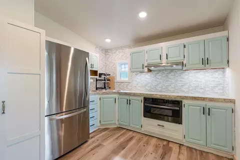 Kitchen - 4707 Red Pine Dr NW, Hackensack, MN 56452 photo 5 of 6