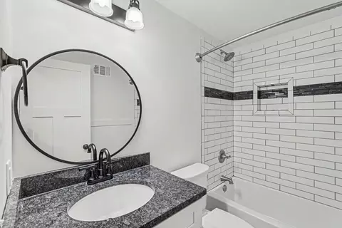 Bath - 6112 Bartlett Blvd, Mound, MN 55364 photo 1 of 1