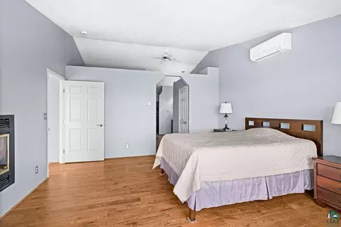 Bedroom - 1002 Martha St, Duluth, MN 55805 photo 4 of 11