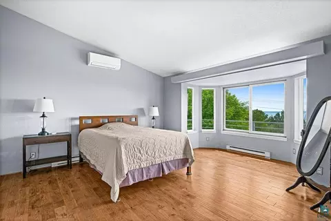 Bedroom - 1002 Martha St, Duluth, MN 55805 photo 1 of 11