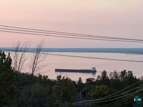 View/Area - 1002 Martha St, Duluth, MN 55805 photo 16 of 17