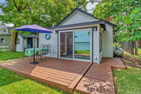 180 Shorewood Dr, Detroit Lakes, MN 56501