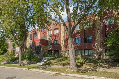 520 Ridgewood Ave #102, Minneapolis, MN 55403