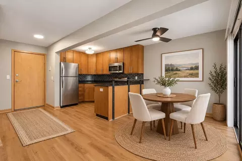 2532 1st Ave S #208, Minneapolis, MN 55404