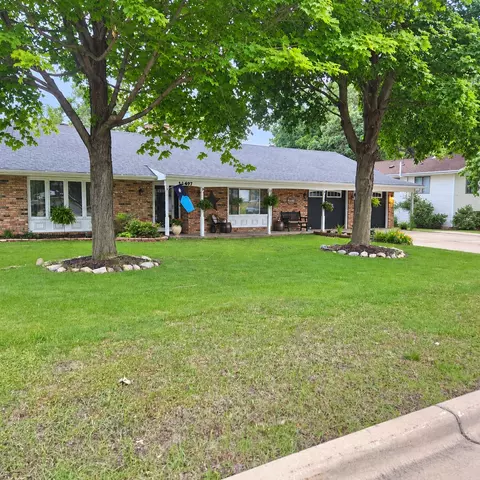 16497 Franklin Trl SE, Prior Lake, MN 55372