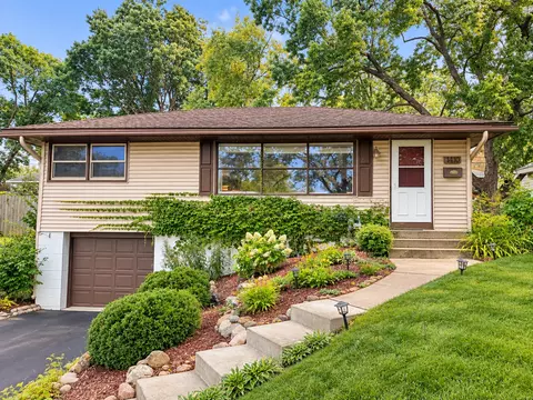 1410 Jordan Ave S, Saint Louis Park, MN 55426
