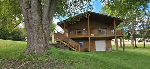 2486 Oliver Ave SW, Cokato, MN 55321