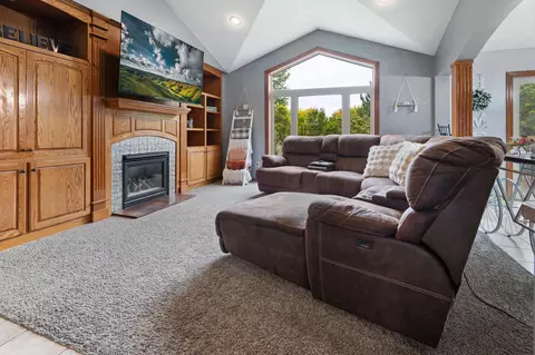 Living - 426 Maple Dr, Foley, MN 56329 photo 1 of 4