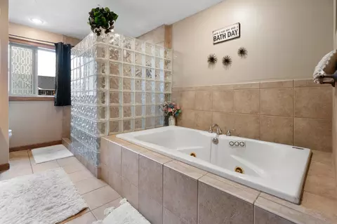 Bath - 426 Maple Dr, Foley, MN 56329 photo 1 of 5