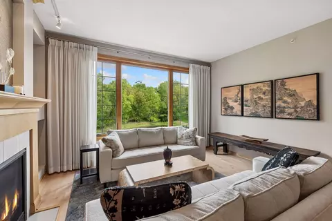 11460 Fairfield Rd W #103, Minnetonka, MN 55305