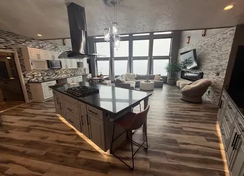 Kitchen - 1430 Stoney Point Dr, Duluth, MN 55804 photo 1 of 9