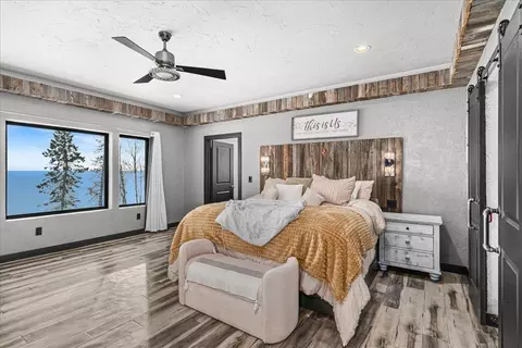 Bedroom - 1430 Stoney Point Dr, Duluth, MN 55804 photo 8 of 8