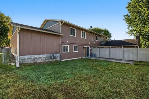 Exterior - 1381 Easter Ln, Eagan, MN 55123 photo 5 of 11