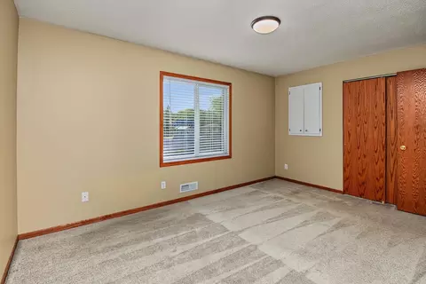 Bedroom - 1381 Easter Ln, Eagan, MN 55123 photo 9 of 11