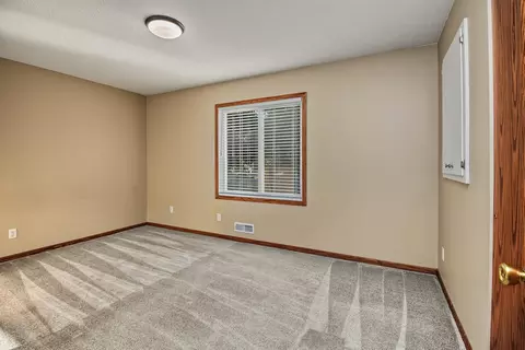 Bedroom - 1381 Easter Ln, Eagan, MN 55123 photo 8 of 11