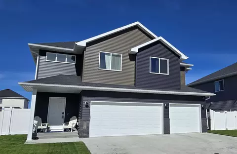 2316 37th Ave S, Moorhead, MN 56560