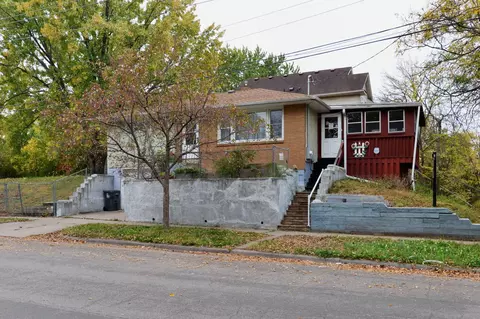 215 Maple St, Saint Paul, MN 55106
