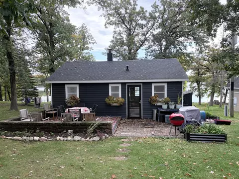 23633 Bergquist Ln, Detroit Lakes, MN 56501