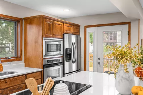 Kitchen - 14147 Dearborn Path, Rosemount, MN 55068 photo 6 of 10