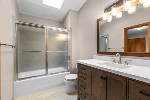 Bath - 14147 Dearborn Path, Rosemount, MN 55068 photo 2 of 4