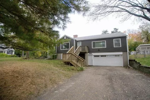 13510 Knollway Dr N, Minnetonka, MN 55305