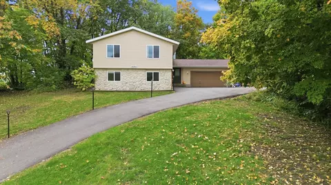 16980 Blind Lake Trl SE, Prior Lake, MN 55372