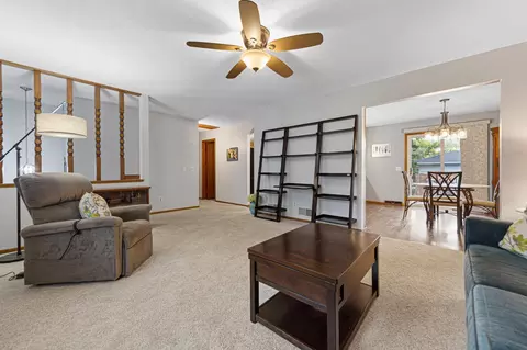 Living - 307 8th Ave SE, Mapleton, MN 56065 photo 2 of 5